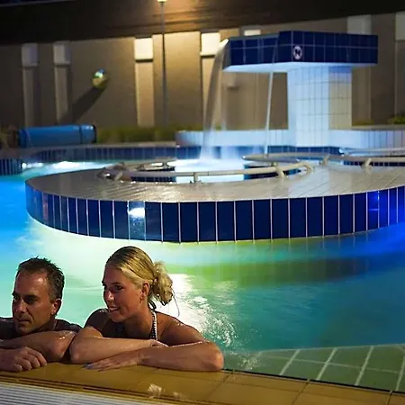 In Arcen With Private Sauna Access Hotel Lomm